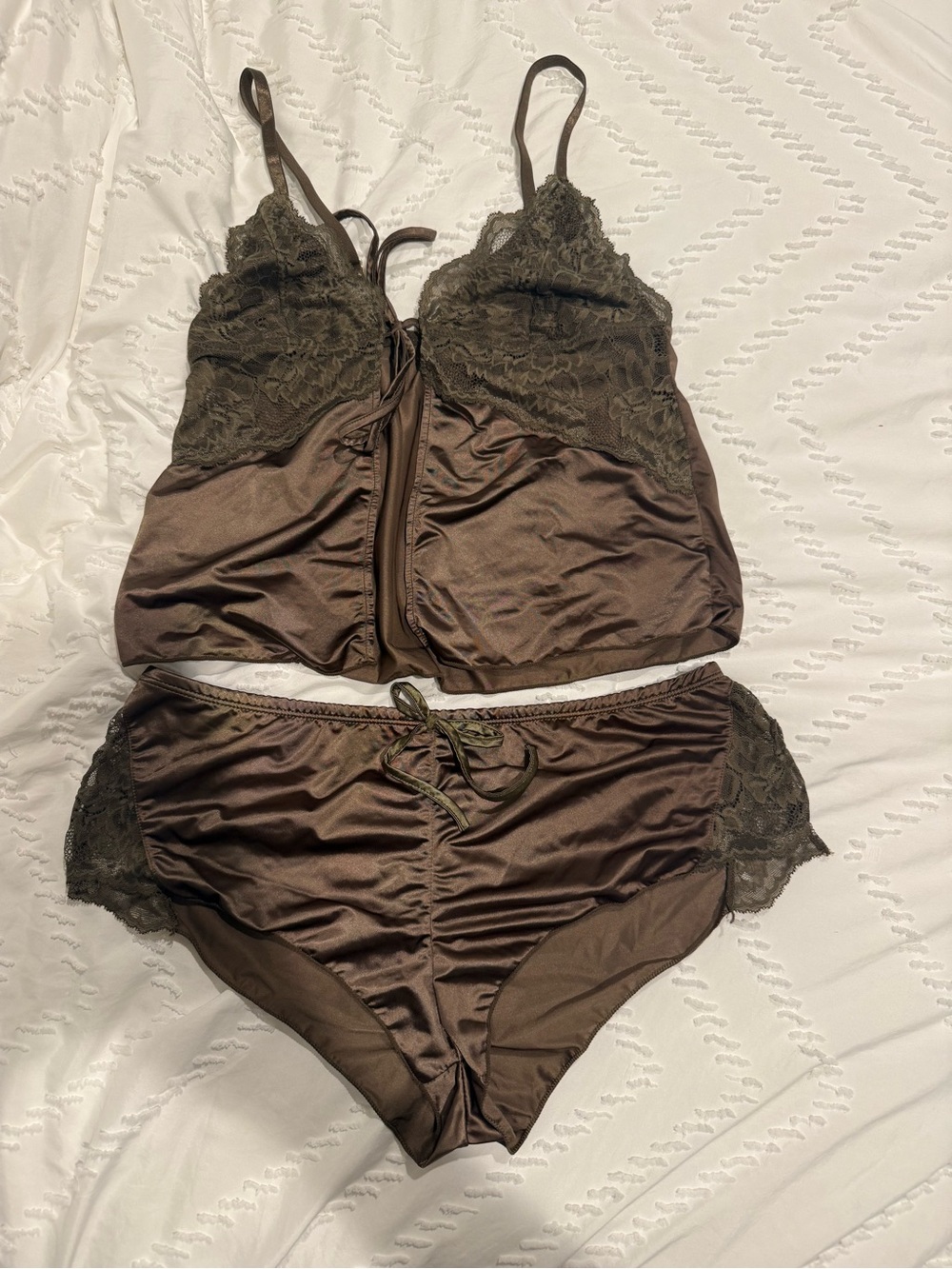 Women's green Lace Satin Camisole & Brief Set